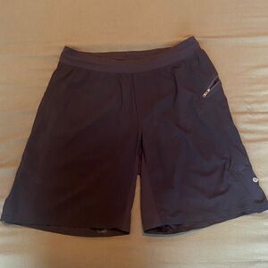 Lululemon Men’s Black Athletic Shorts 9 Inseam